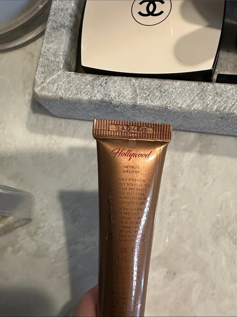 Charlotte Tilbury Contour Wand - New - Medium Shade